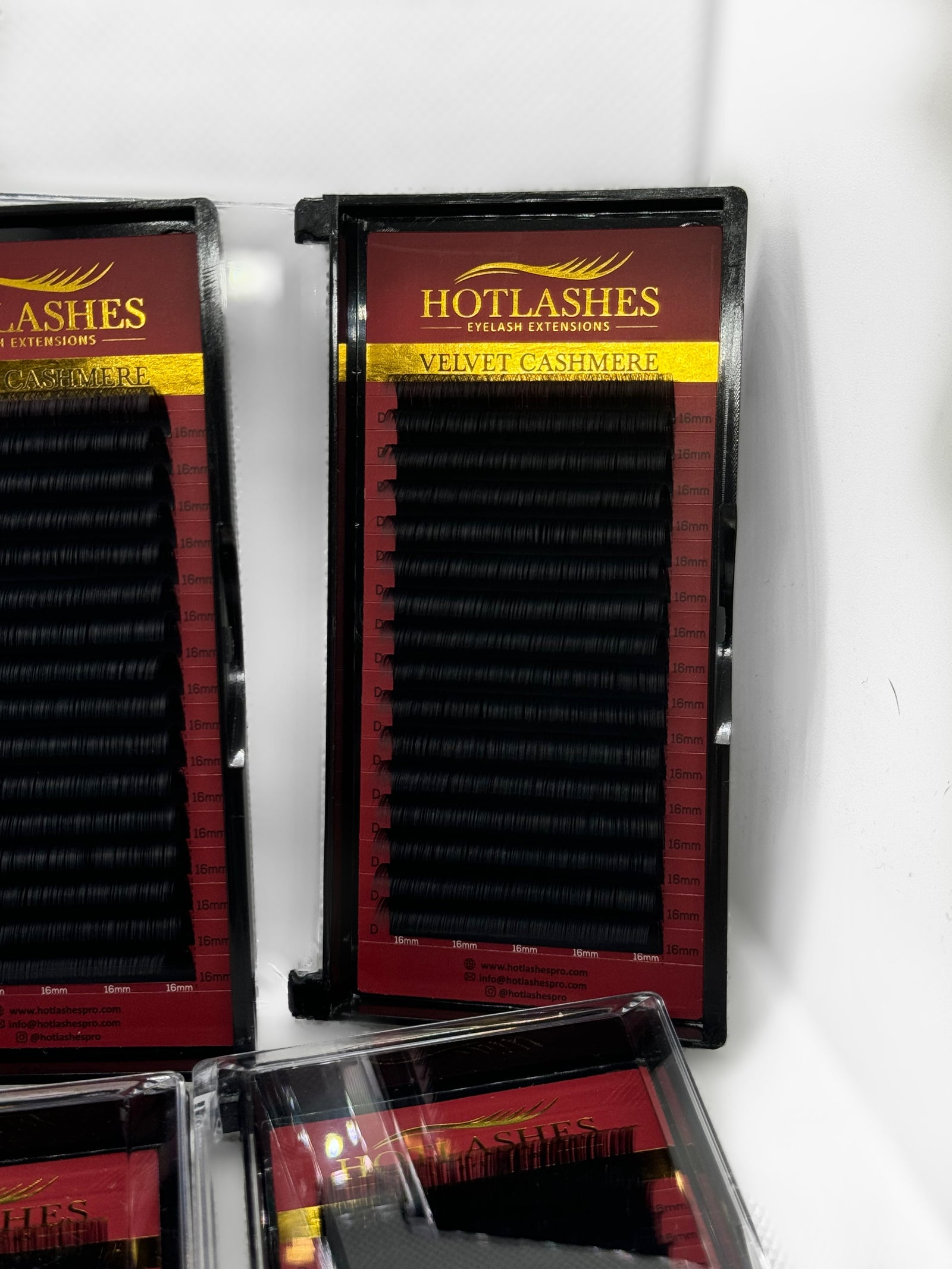 Eyelash Extensions: 0.02 Premium Velvet Cashmere Red Line