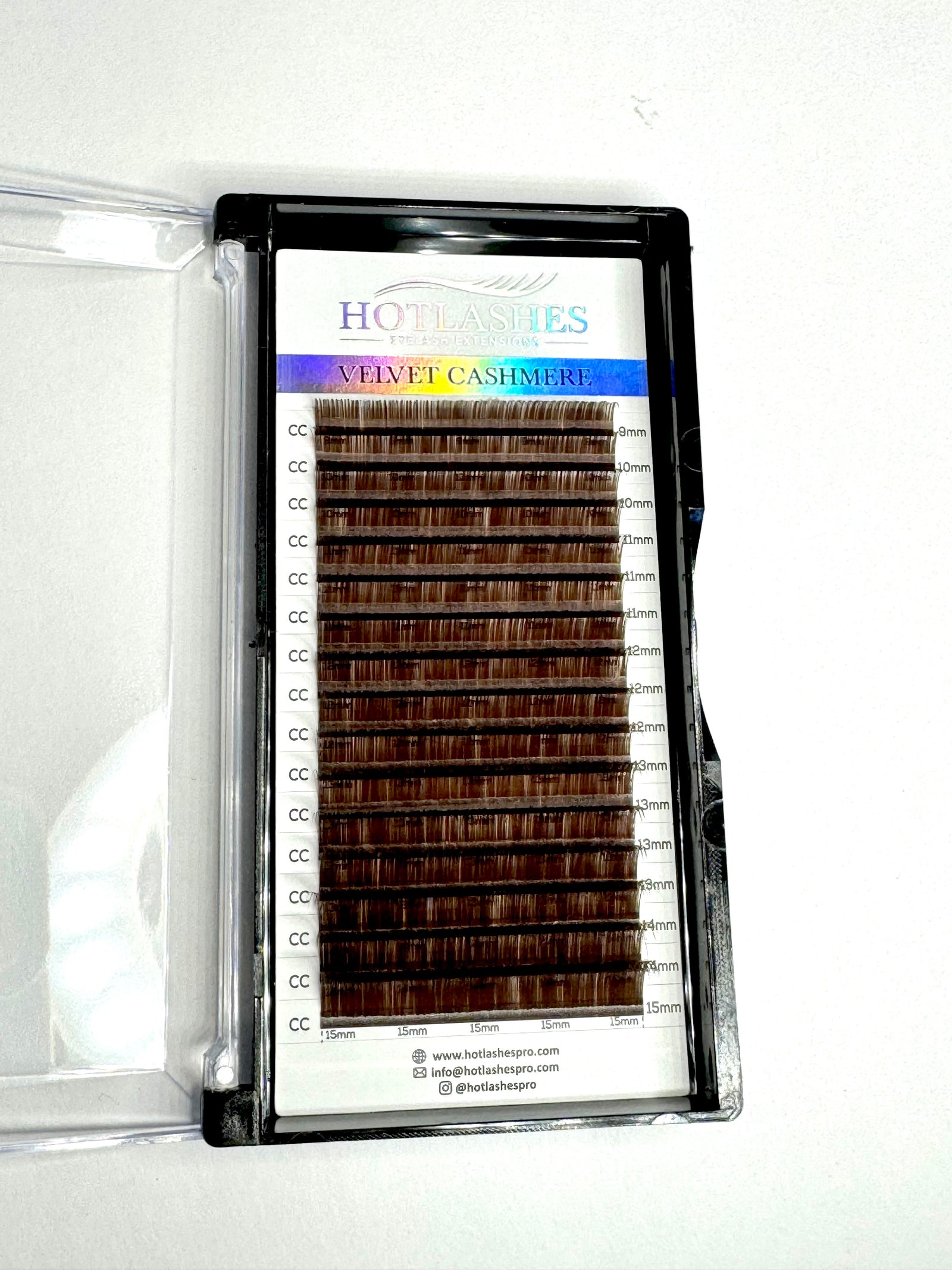 Eyelash Extensions: 0.03 Premium Velvet Cashmere Color Line: BROWN Lashes